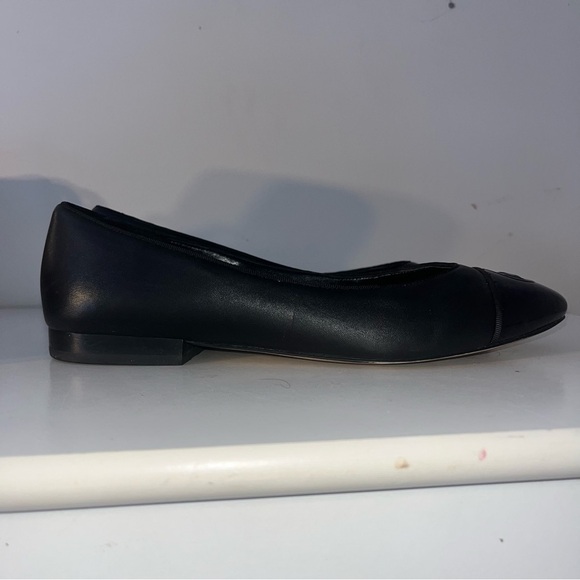 MICHAEL Michael Kors Black Leather Loafers - Picture 5 of 9